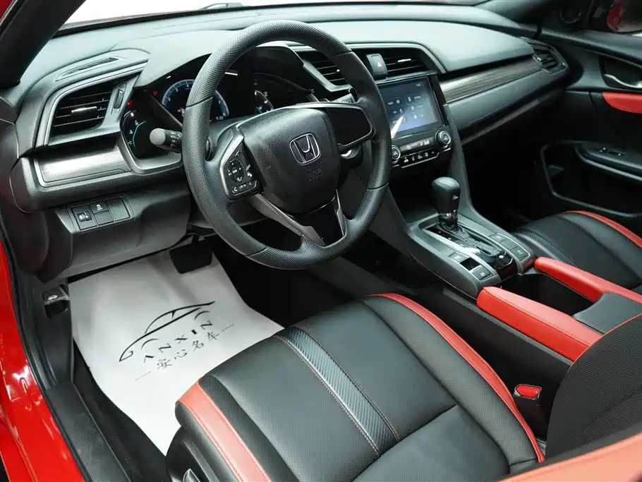 Honda Civic 2021 — фото 11