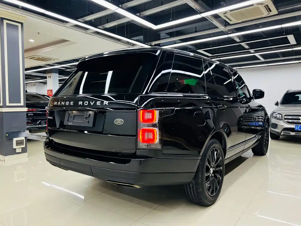Land Rover Range Rover 2018 — фото 21