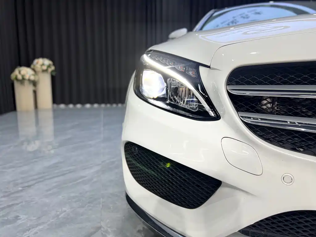 Mercedes-Benz C-Class 2018 — фото 11