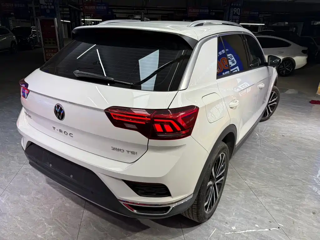 Volkswagen T-Roc 2022 — фото 3