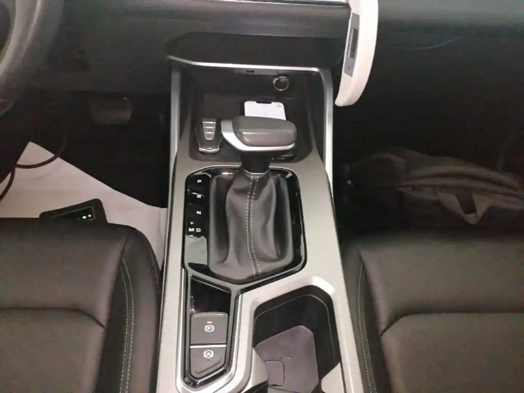 Geely Emgrand 2022 — фото 14