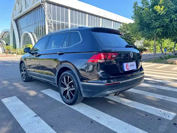 Volkswagen Tiguan L 2019