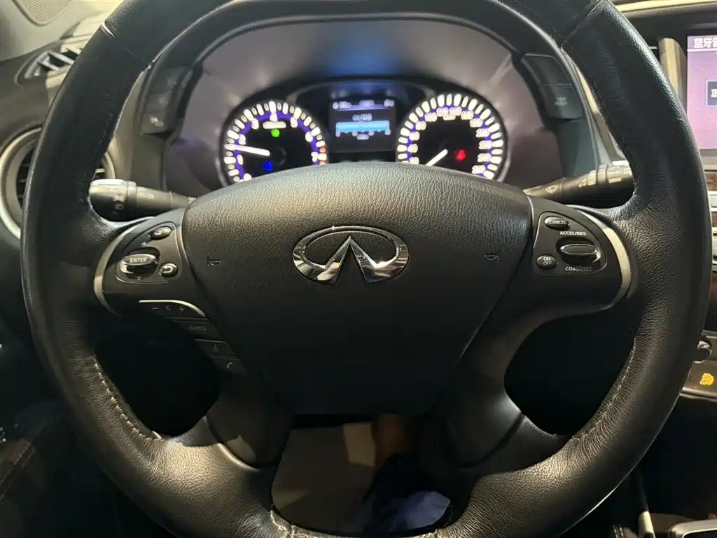 Infiniti QX60 2018 — фото 13
