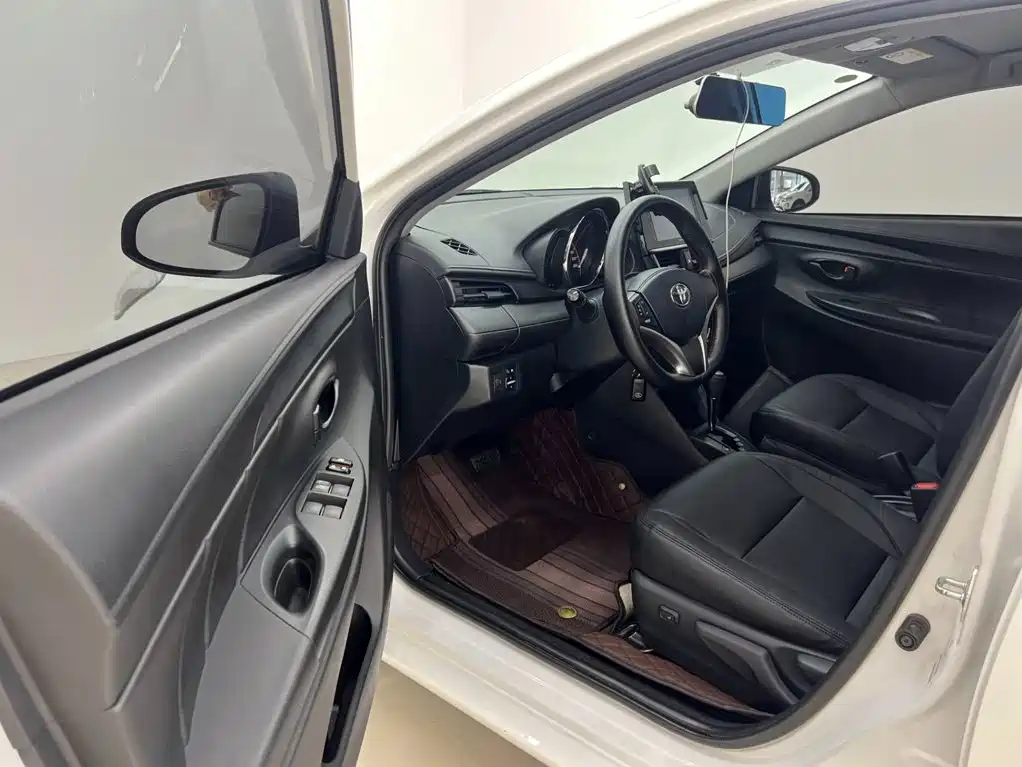 Toyota Vios 2022 — фото 10