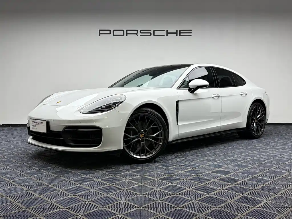 Porsche Panamera 2022 — фото 1