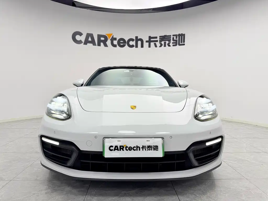 Porsche Panamera Hybrid 2021