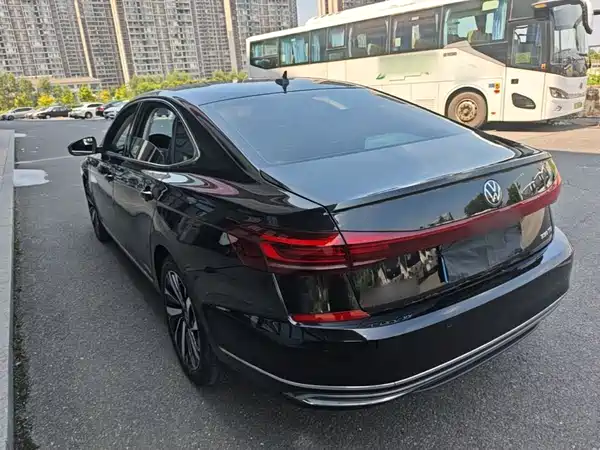 Volkswagen Passat 2022