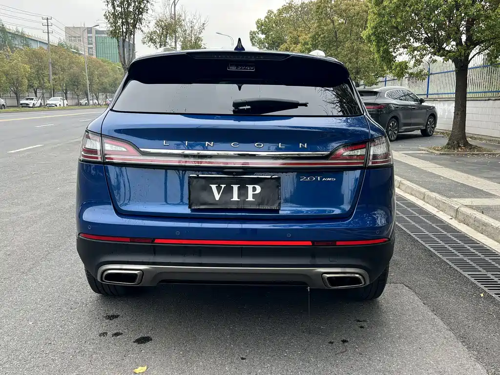 Lincoln Nautilus 2021
