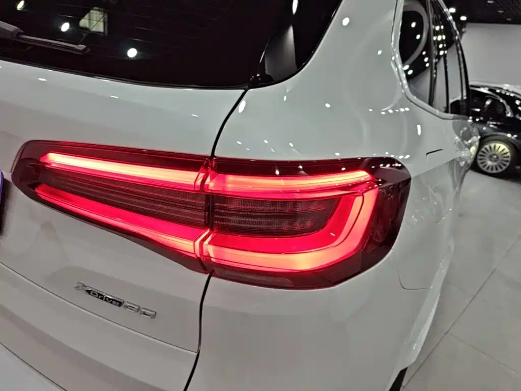 BMW X5 2022 — фото 8