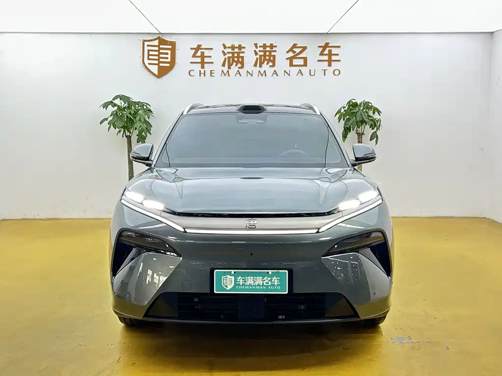 BYD Tang L 2025