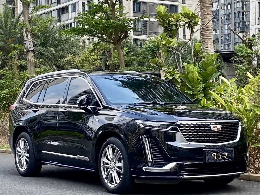 Cadillac XT6 2023 — фото 12