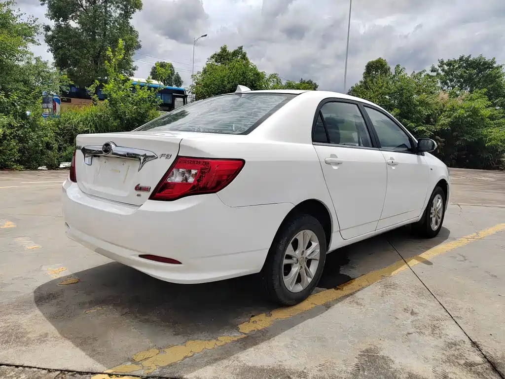 BYD F3 2016