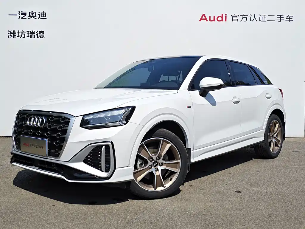 Audi Q2L 2024 — фото 1