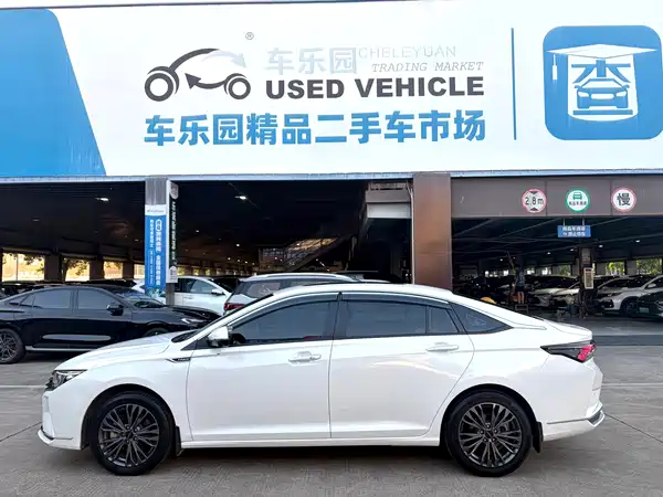 Dongfeng Yixuan MAX 2022