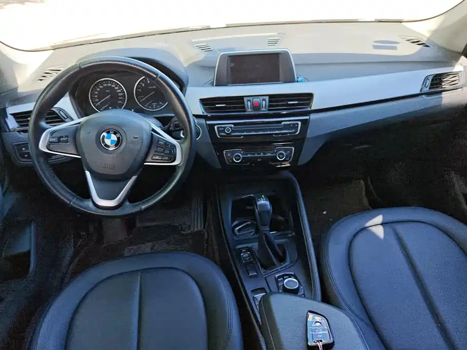 BMW X1 2017 — фото 12
