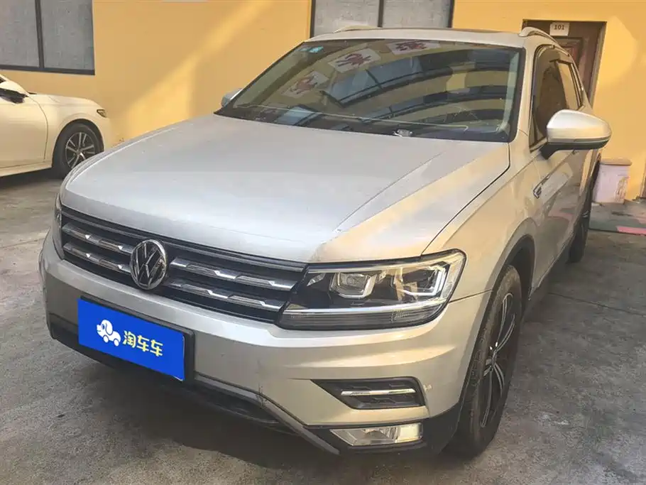 Volkswagen Tiguan L 2019 — фото 1