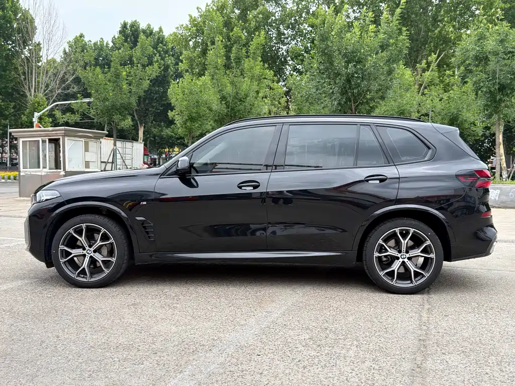BMW X5 2024