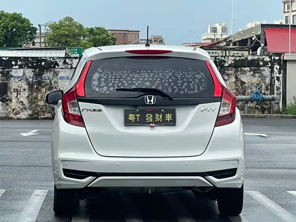 Honda Fit 2018 — фото 8