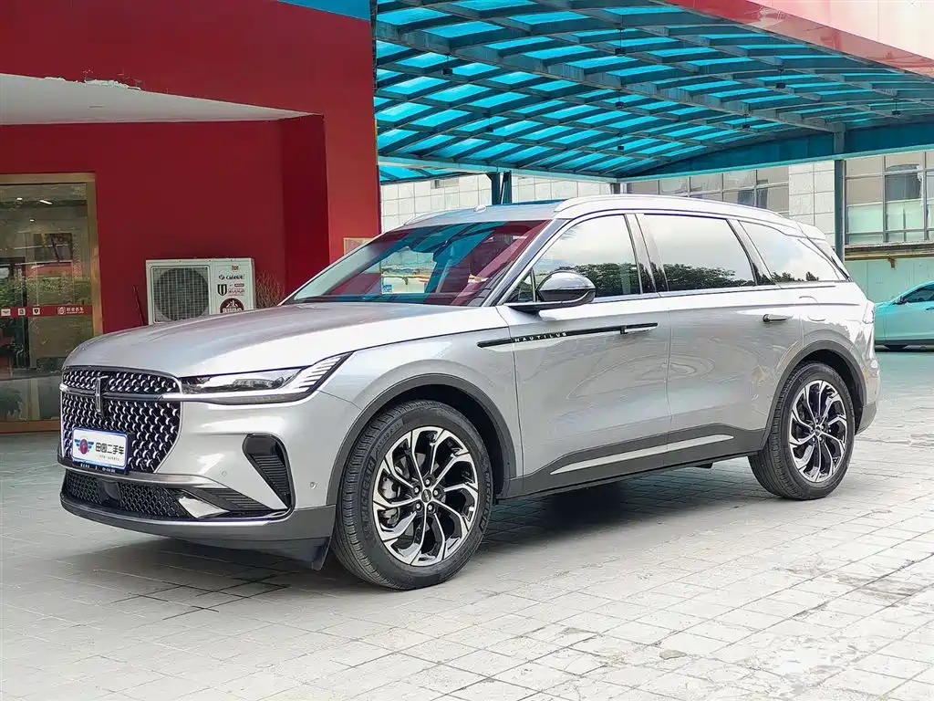 Lincoln Nautilus 2023