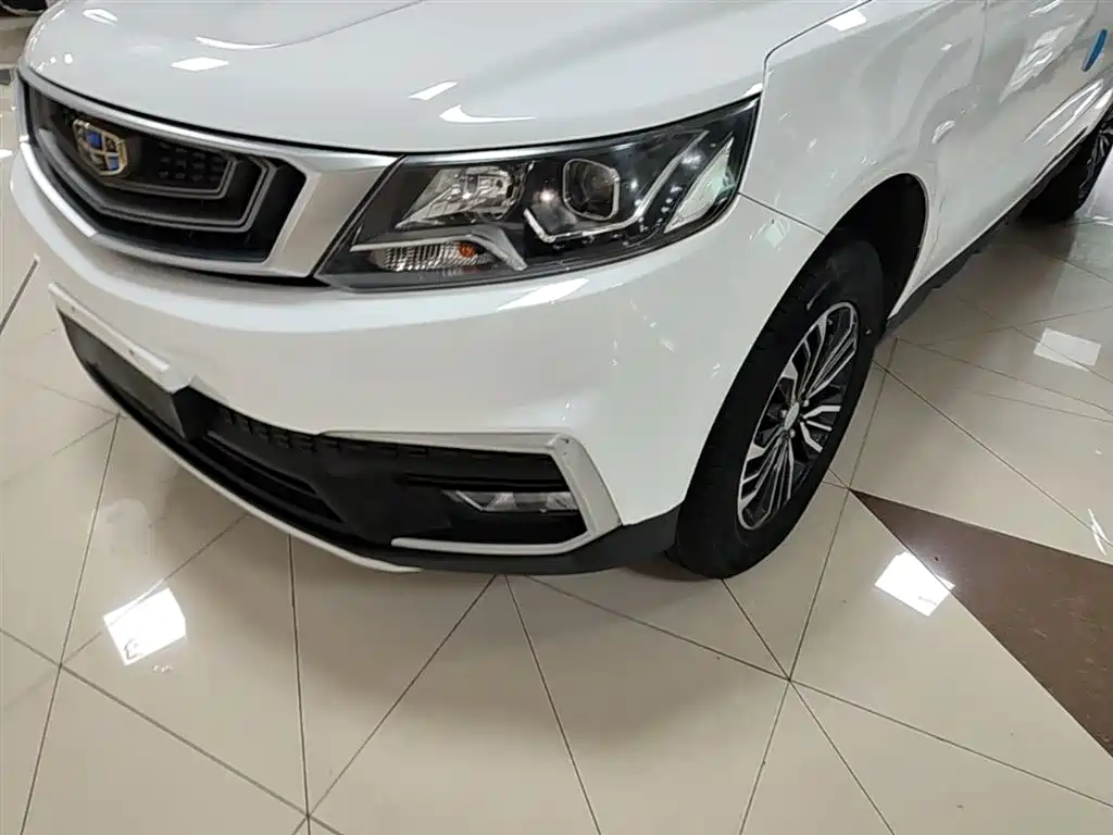 Geely Vision X6 2018 — фото 24