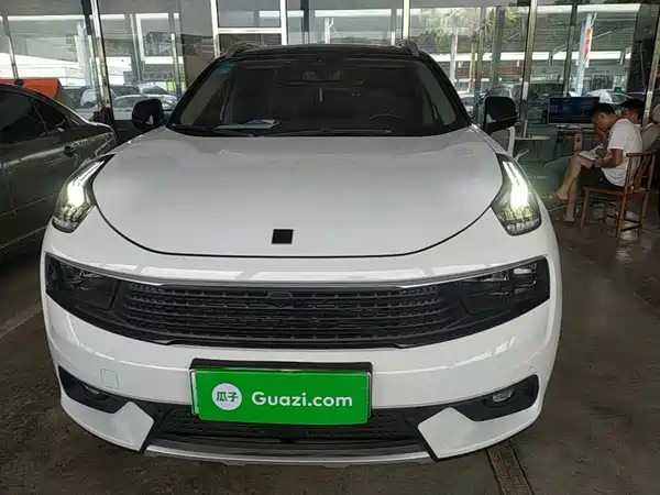 Lynk & Co 01 EM-P 2019