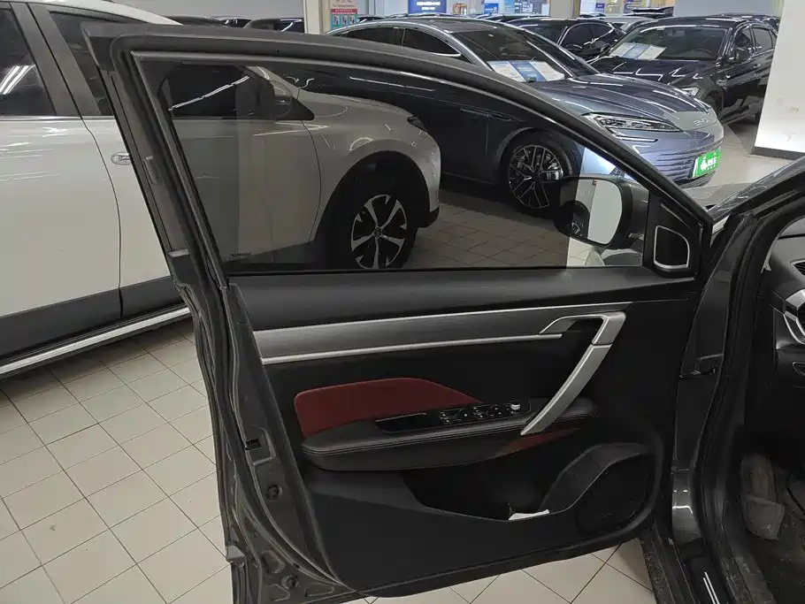 Geely Binyue 2022