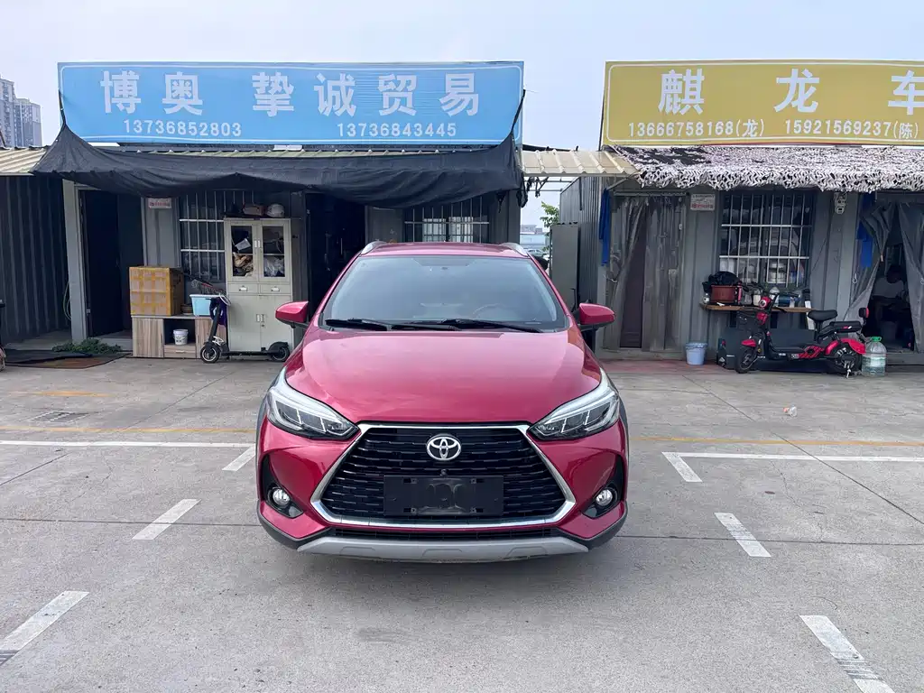 Toyota Yaris L 2022 — фото 2