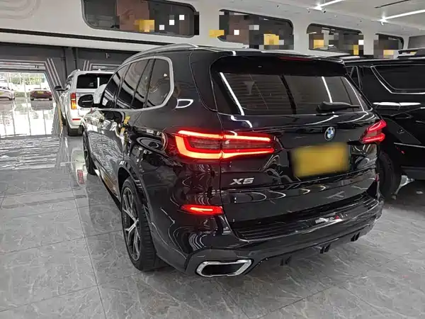 BMW X5 2022