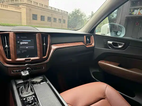 Volvo XC60 2018
