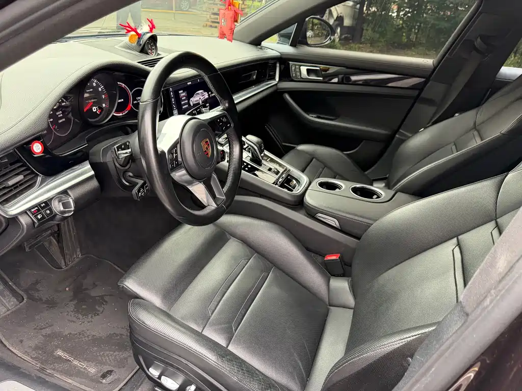 Porsche Panamera 2020