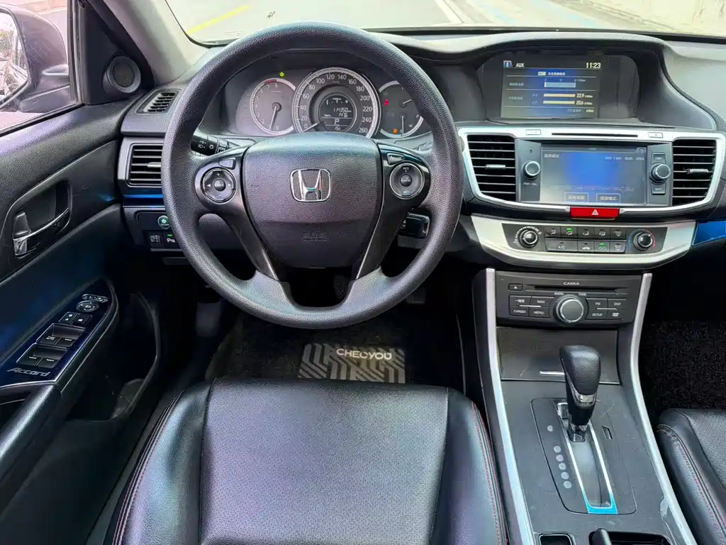 Honda Accord 2014 — фото 9