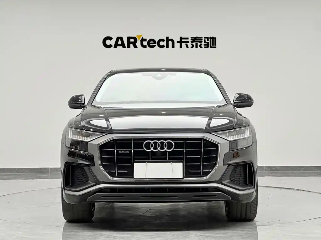 Audi Q8 2023 — фото 2