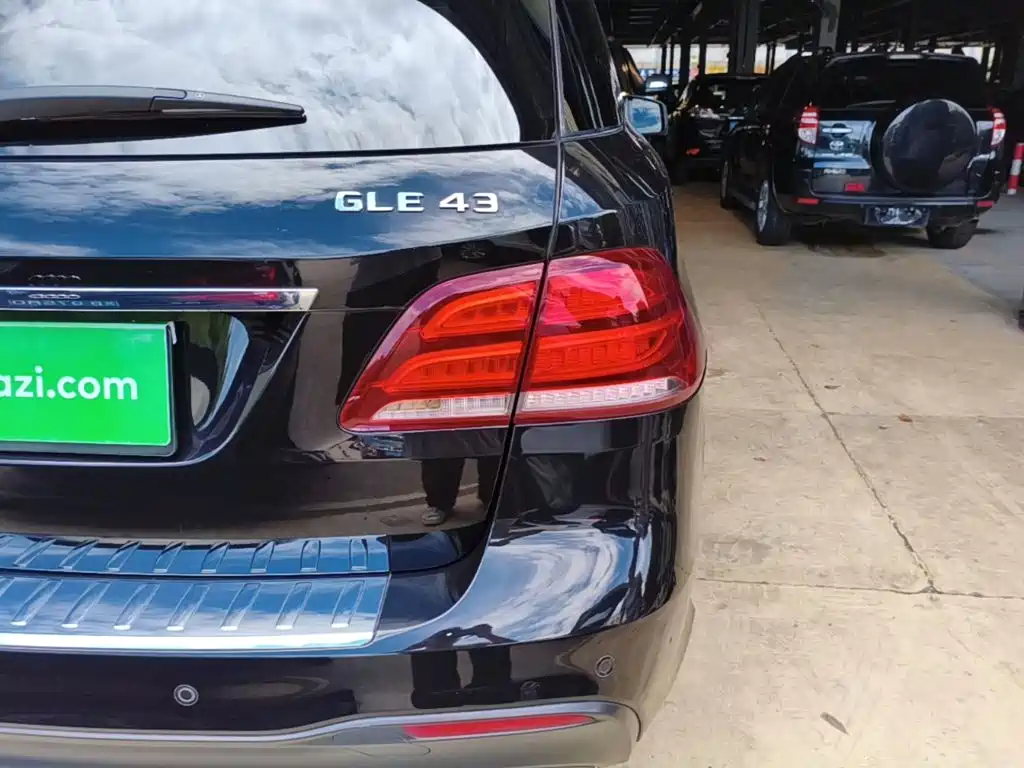 Mercedes-Benz GLE AMG 2017 — фото 8