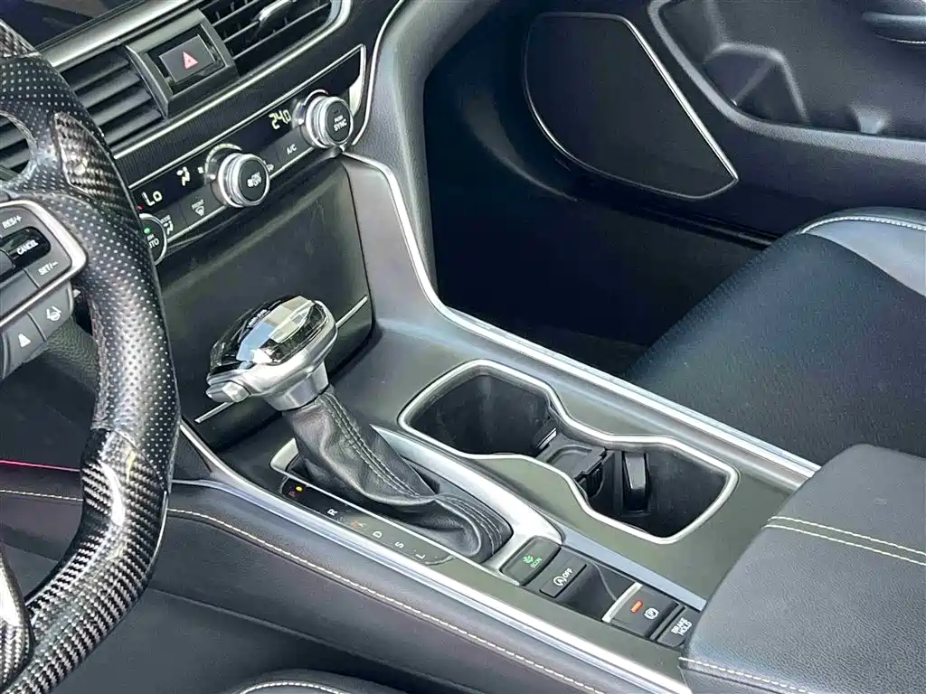Honda Accord 2022 — фото 22