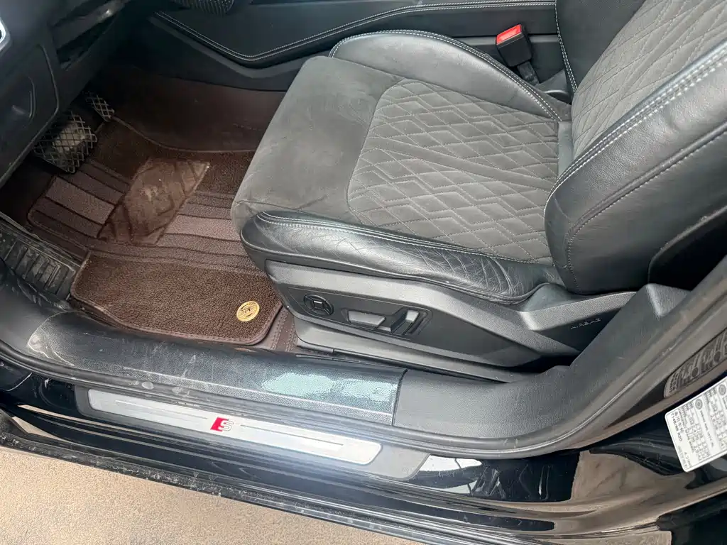 Audi A6L 2021