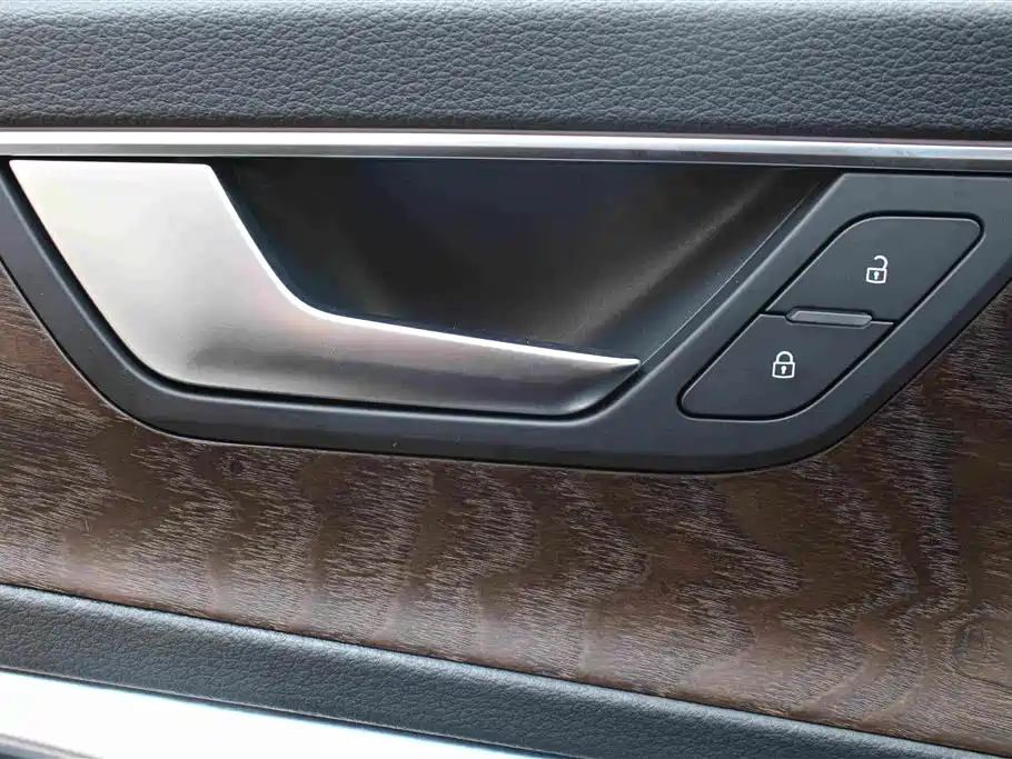 Audi A6L 2022 — фото 10