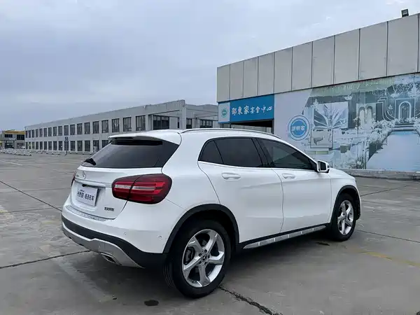 Mercedes-Benz GLA 2019