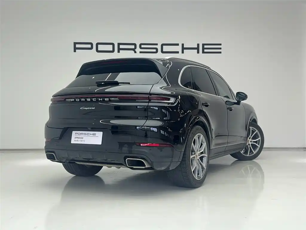 Porsche Cayenne 2025
