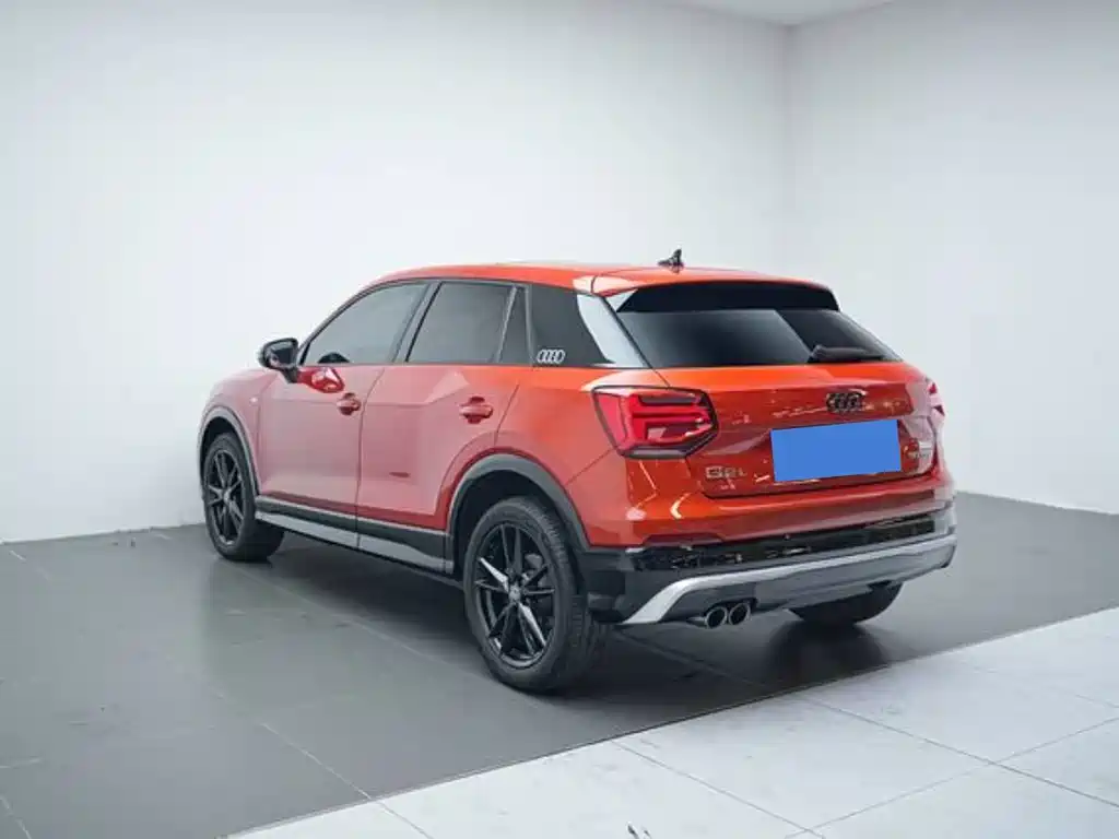 Audi Q2L 2019 — фото 4