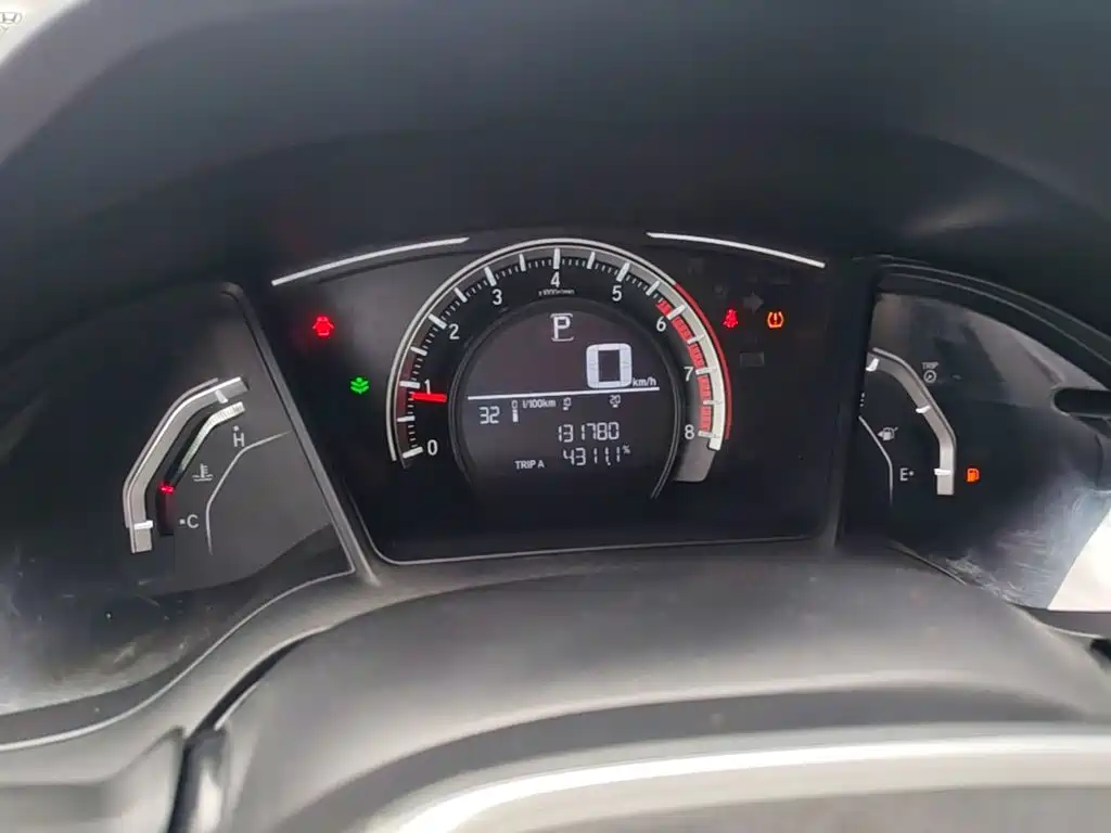Honda Civic 2018 — фото 12
