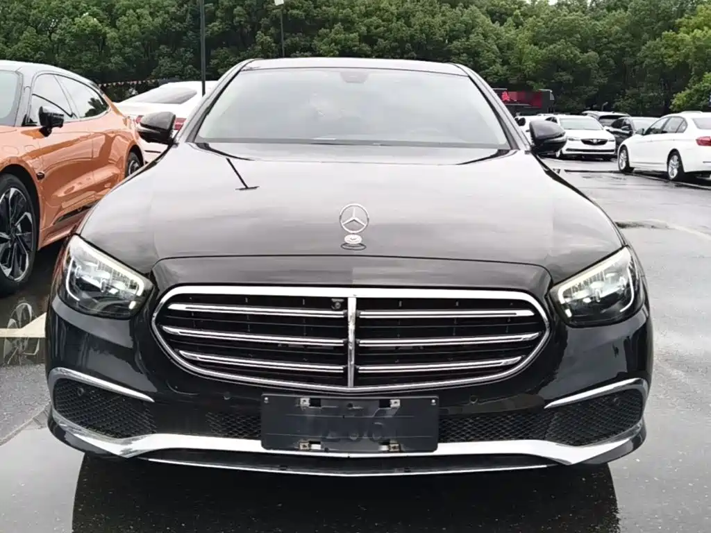 Mercedes-Benz E-Class 2023
