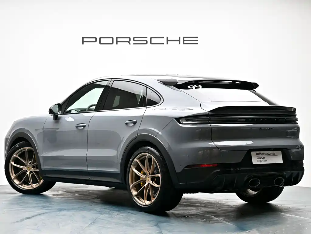 Porsche Cayenne — фото 11