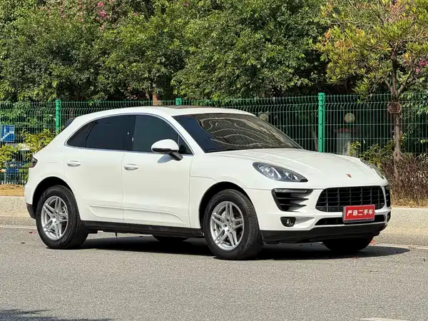 Porsche Macan 2015