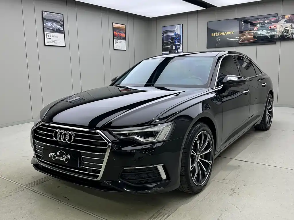 Audi A6L 2022 — фото 1