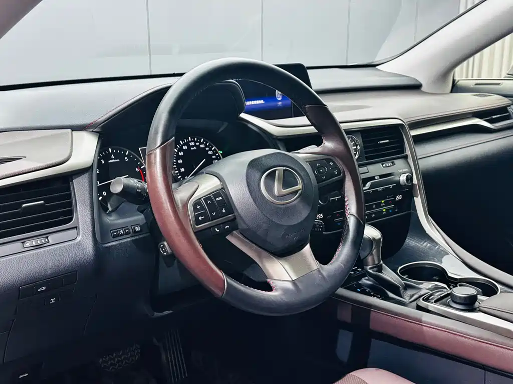 Lexus RX 2019 — фото 9