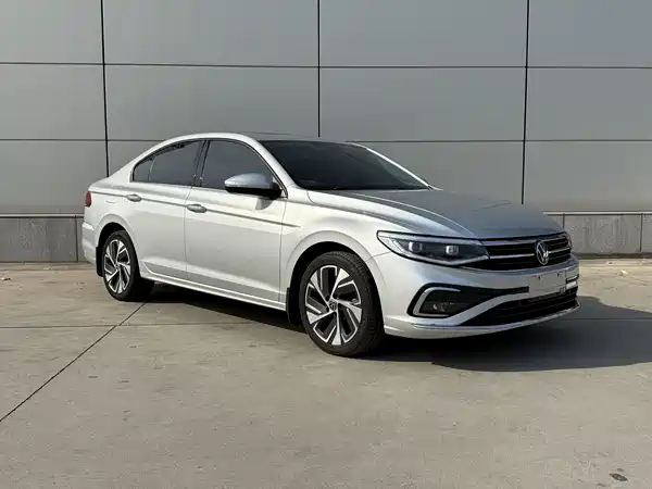 Volkswagen Bora 2023