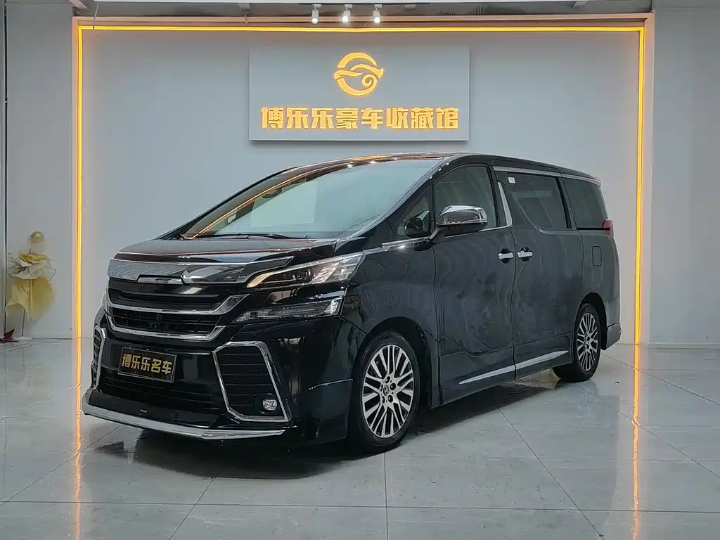 Toyota Alphard 2018 — фото 1