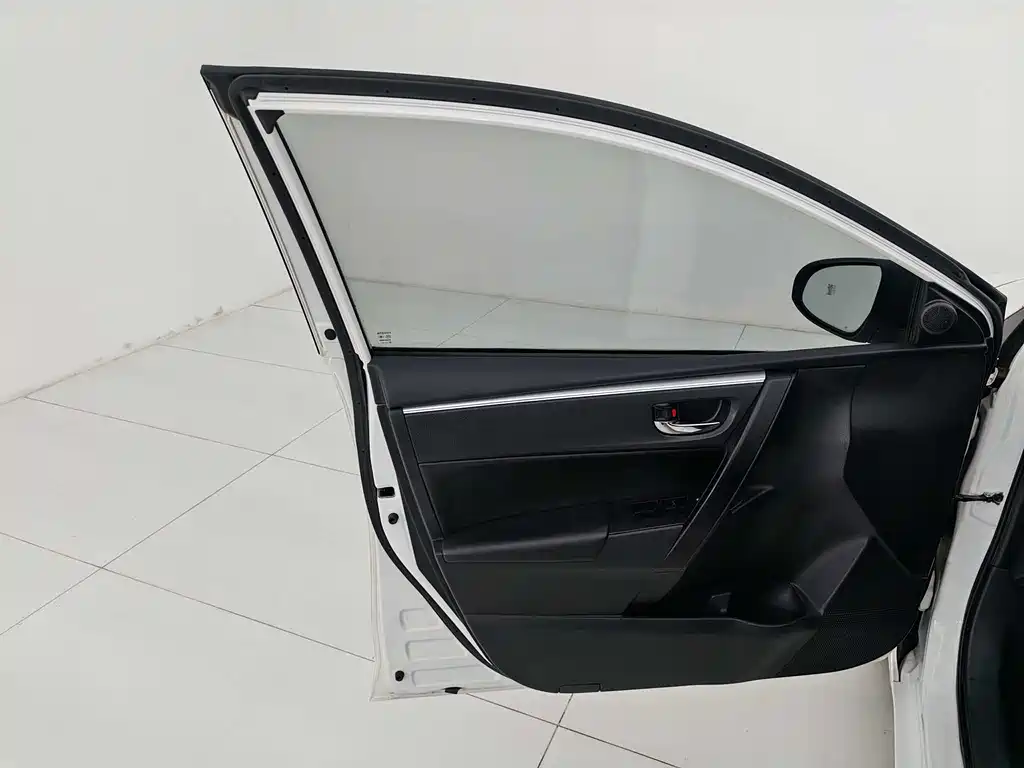 Toyota Corolla 2019 — фото 21