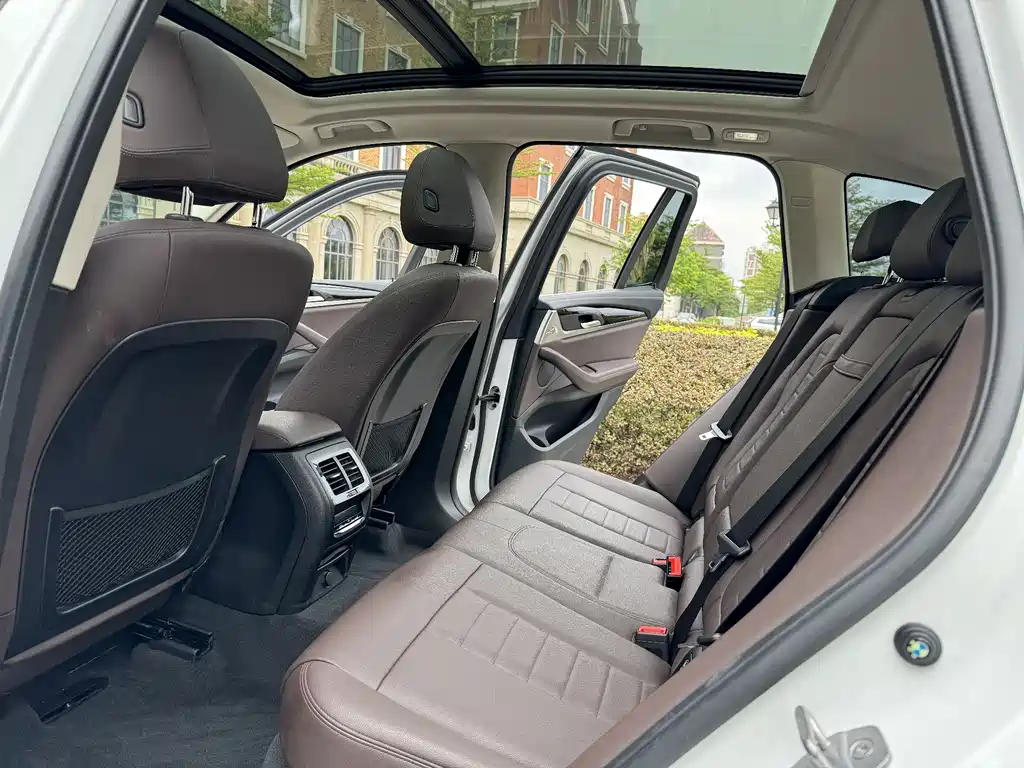 BMW X3 2019 — фото 16