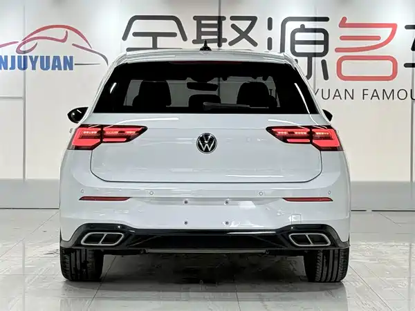 Volkswagen Golf 2024